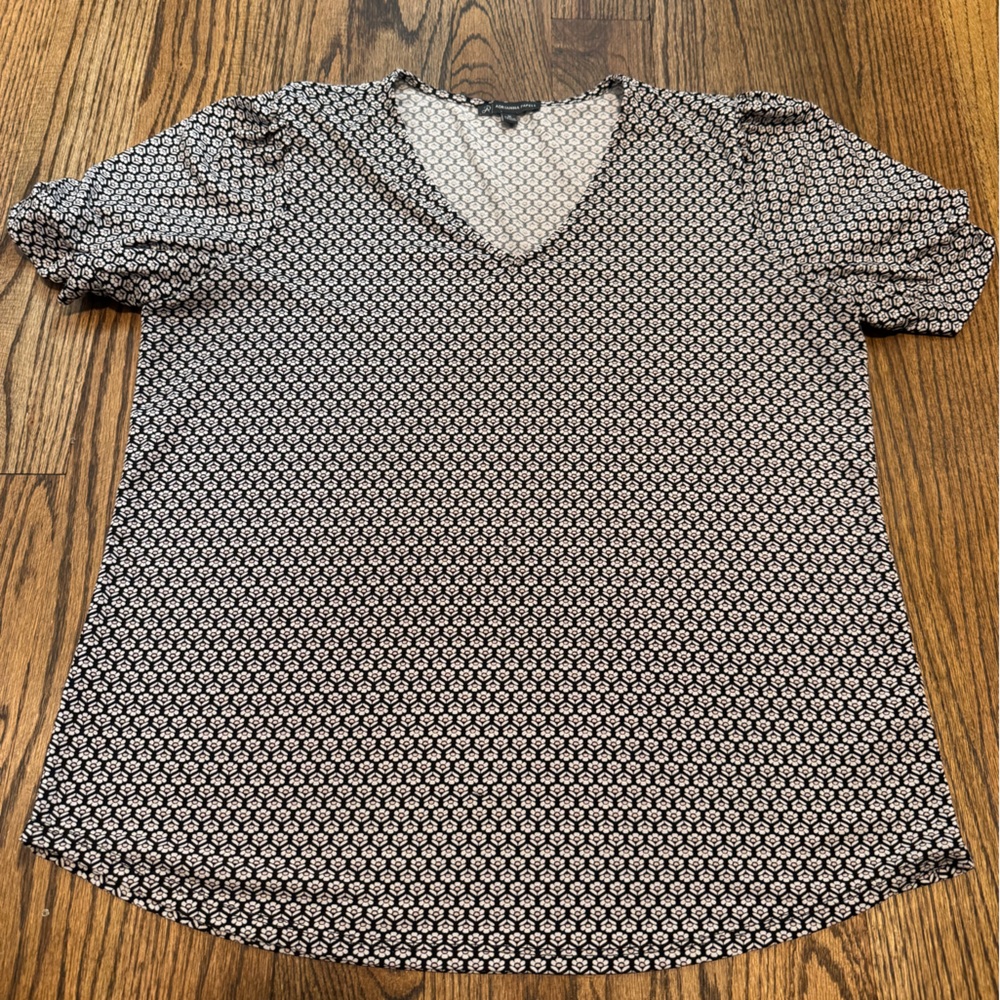 Adrianna Papell Chic Black and White Patterned Women's Blouse, Medium